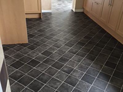 Slate effect vinyl flooring in kitchen